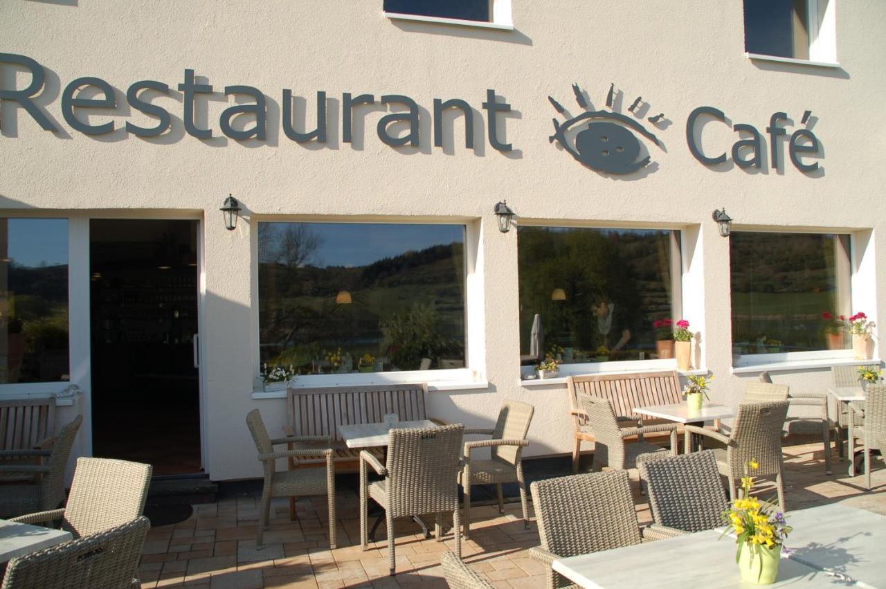 Hotel-Ferienwohnungen Cafe Maarblick Шалькенмерен Екстер'єр фото