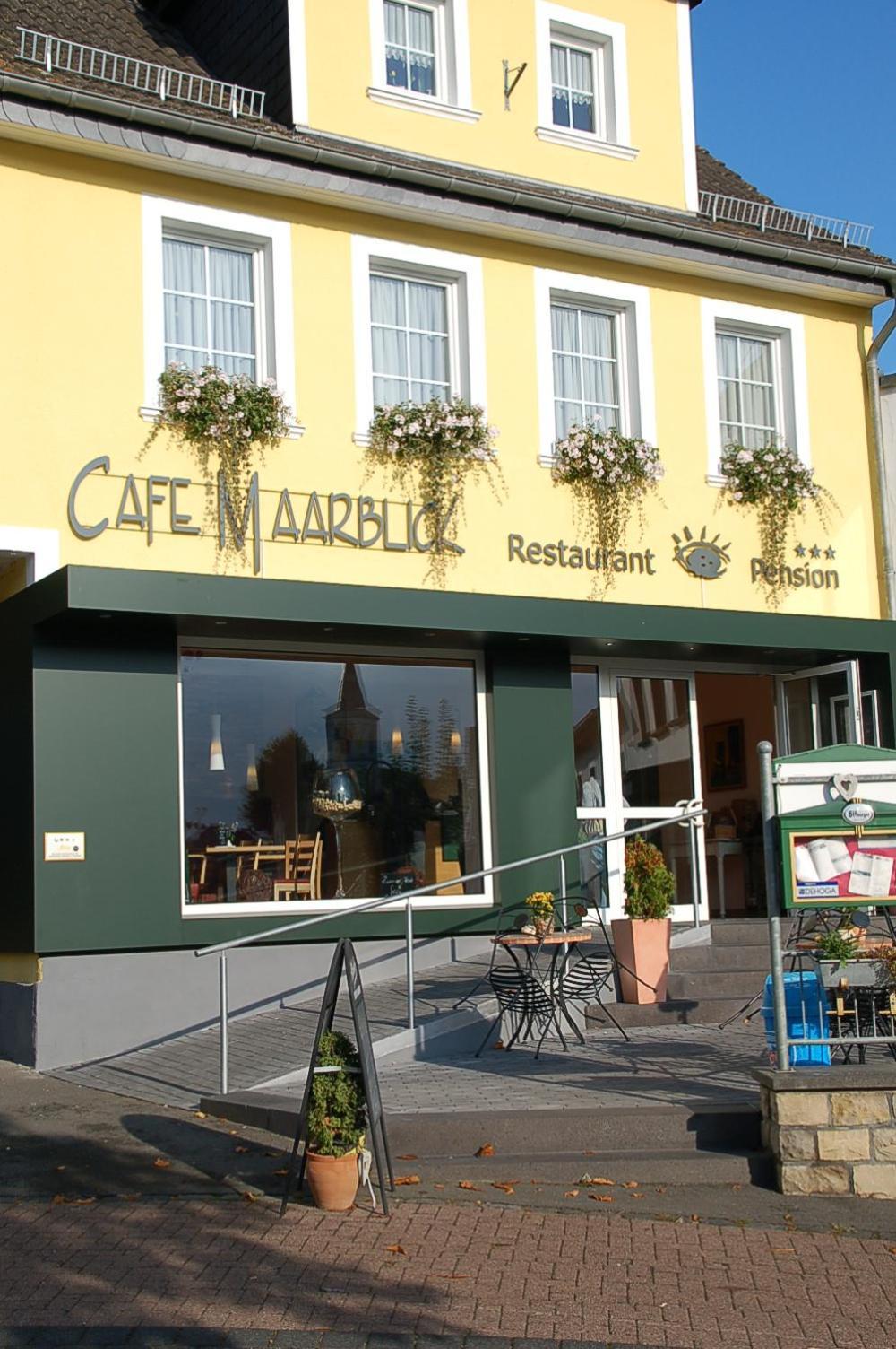 Hotel-Ferienwohnungen Cafe Maarblick Шалькенмерен Екстер'єр фото